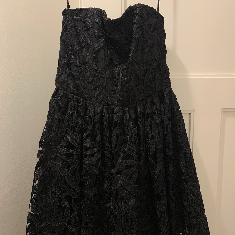 Lace Formal Alice +Olivia Dress